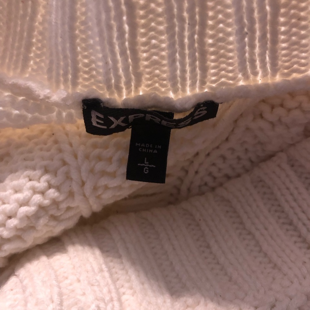 Express Sweater - Picture 5 of 5